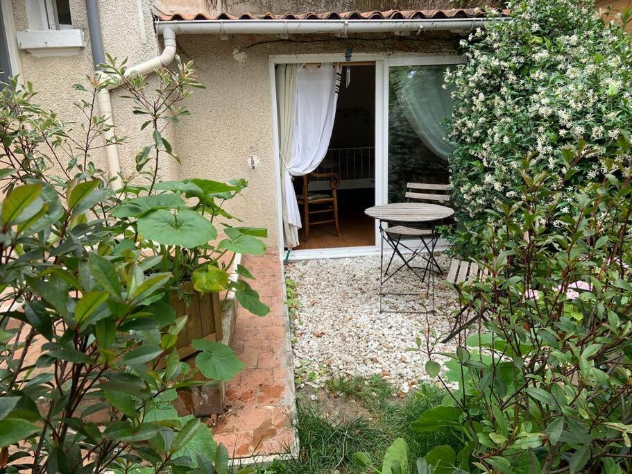 Studio Close Fourviere Very Quiet & Small Terrace Apartment Lyon Bagian luar foto