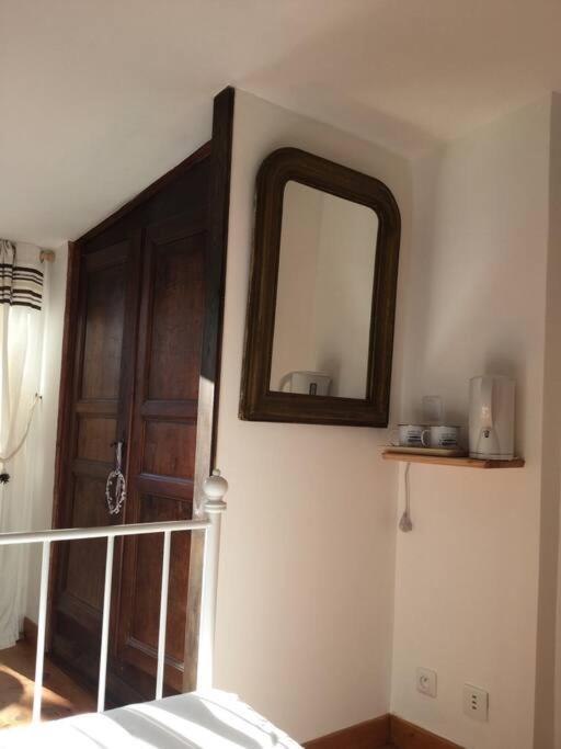 Studio Close Fourviere Very Quiet & Small Terrace Apartment Lyon Bagian luar foto